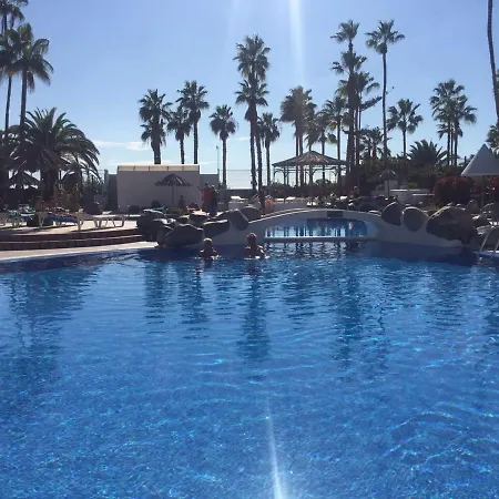 아파트 Duke Beach Apartment 2 Bedrooms *