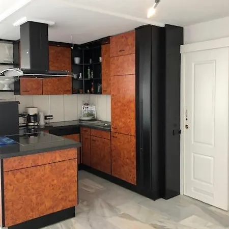 Duke Beach Apartment 2 Bedrooms 아데제